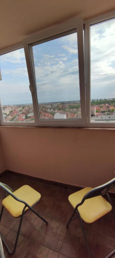 Central Vanilla Oradea Bagian luar foto